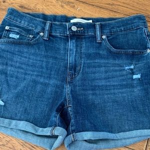 COPY - Levi’s Mid Length Sz 31 Jean shorts
